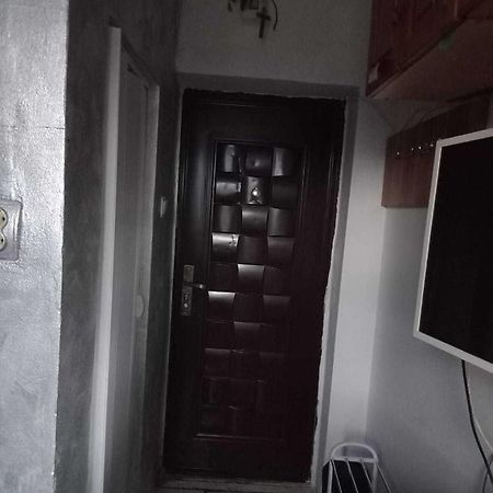 Garsoniera Regim Hotelier Cazare Kluż-Napoka Zewnętrze zdjęcie